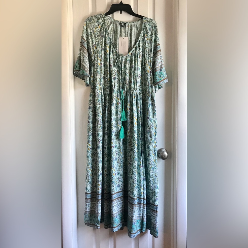 Beach coverup/Womens 2X (18-20) Long Cover Up Floral. Tie Front BloomChic NEW